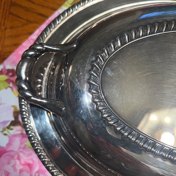 Wm. A. Rogers Silver Plate Covered Dish - Picture 5 of 10